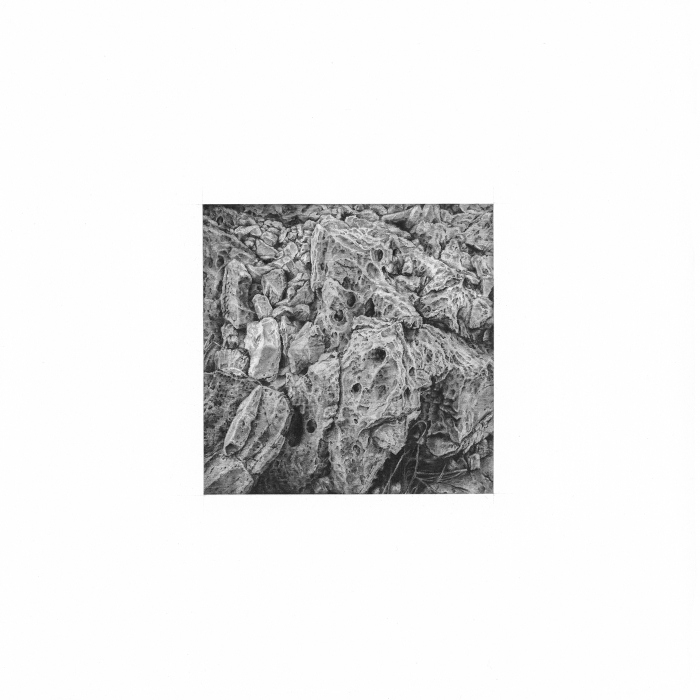 Untitled 2019, 13x13cm, pencil on paper(31.5x31.5cm)